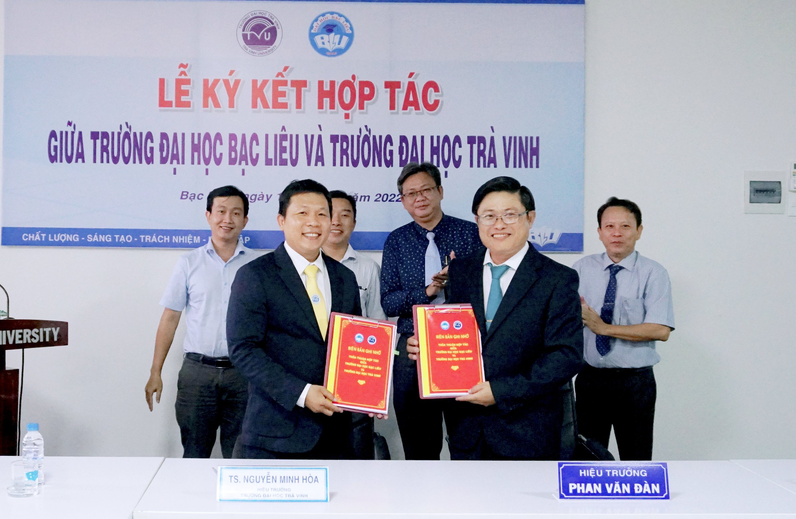 Trường Đại học Bạc Liêu ký hợp tác với Trường Đại học Trà Vinh trong đào tạo và Nghiên cứu khoa học