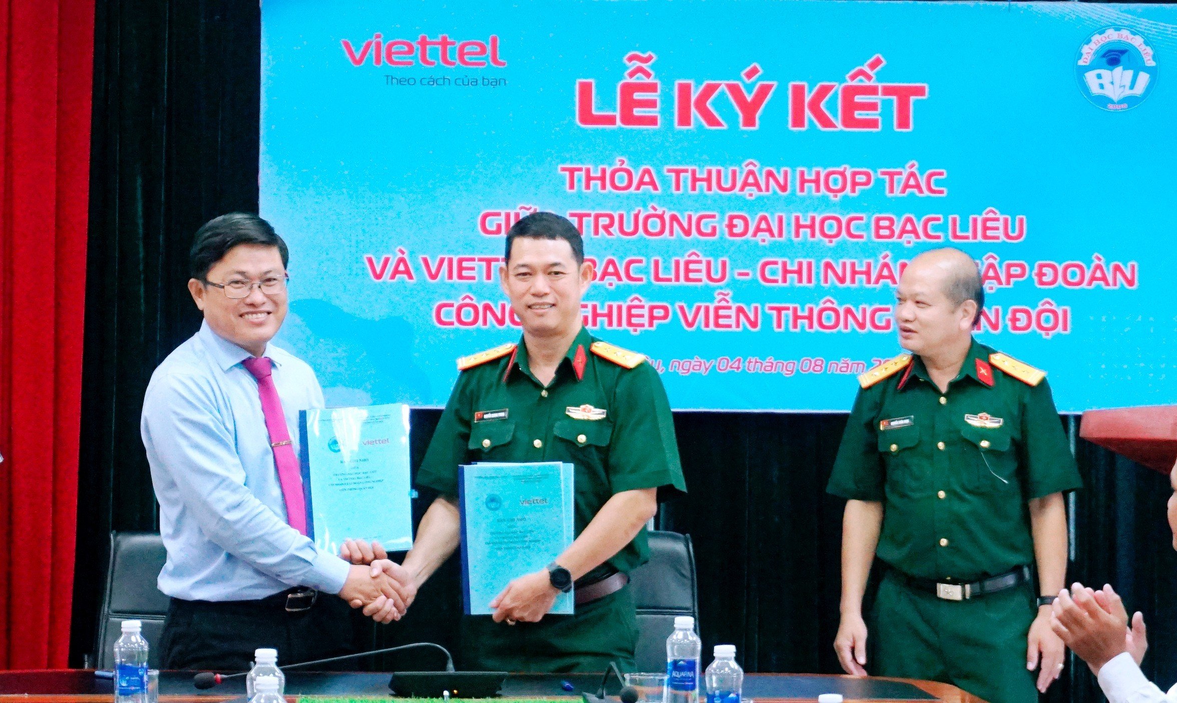 Trường Đại học Bạc Liêu ký kết hợp tác với Viettel Tỉnh Bạc Liêu