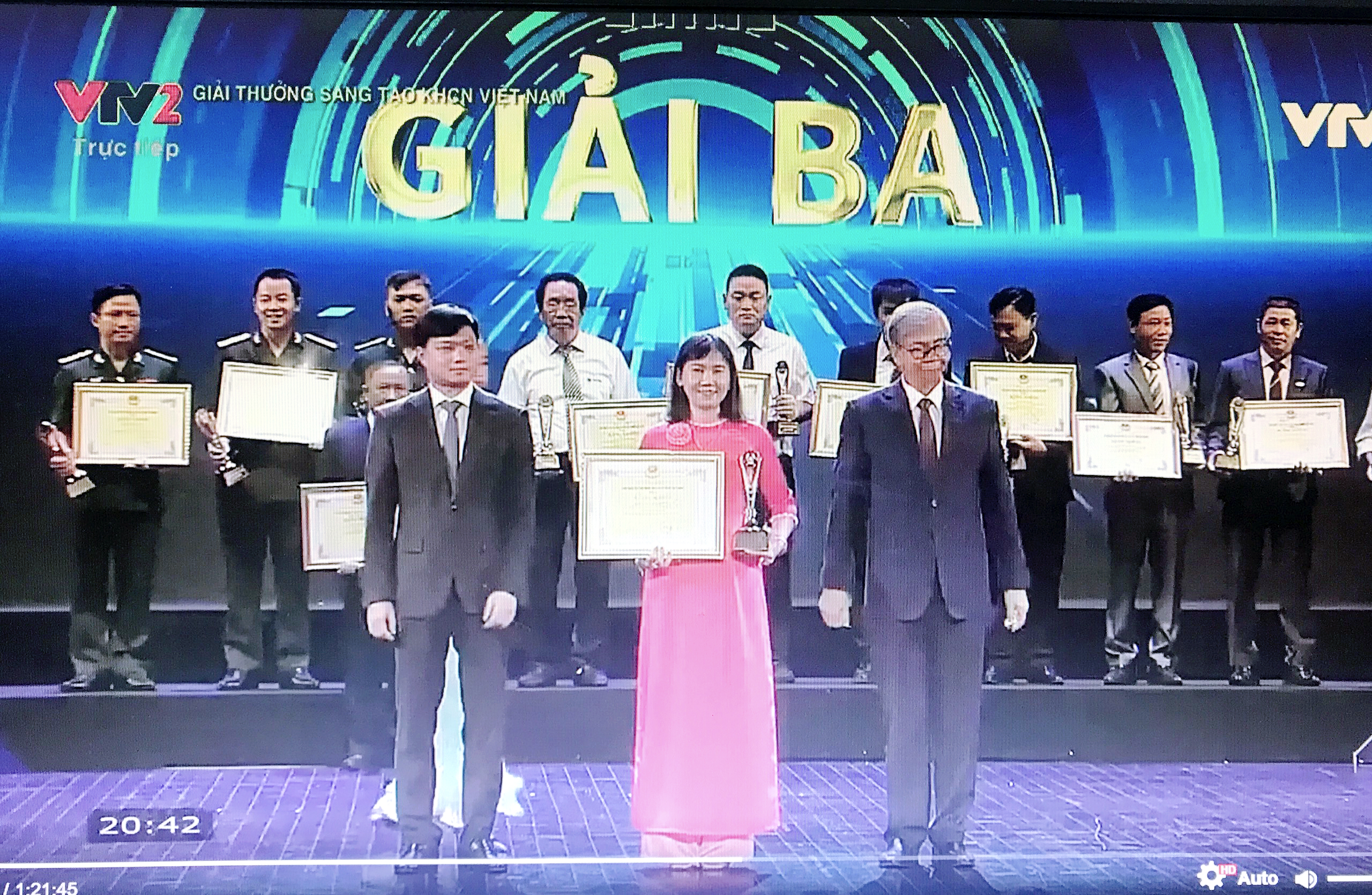 TS Đặng Nguyệt Quế được vinh danh tại Lễ Tổng kết và trao giải thưởng Sáng tạo Khoa học Công nghệ Việt Nam năm 2023
